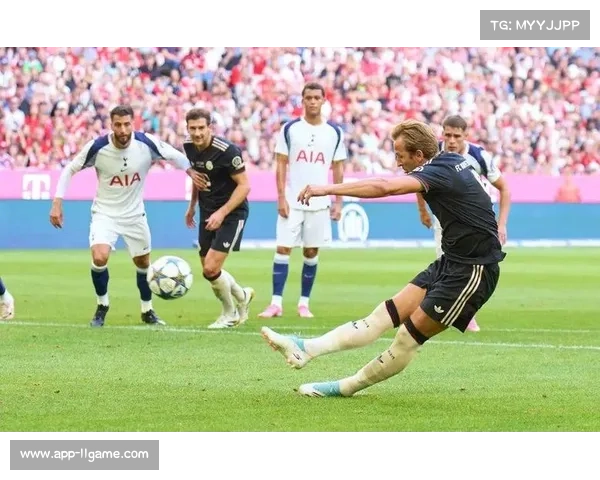 拜仁新星卡尔连场世界波破门,展现惊艳实力