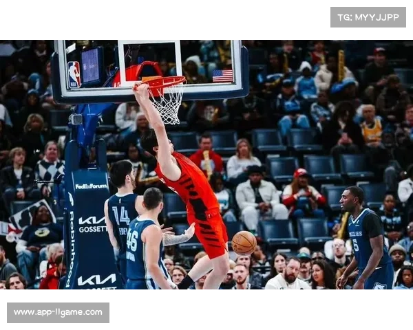 鹈鹕主场力克开拓者,新秀奎因30分三双终结七连败